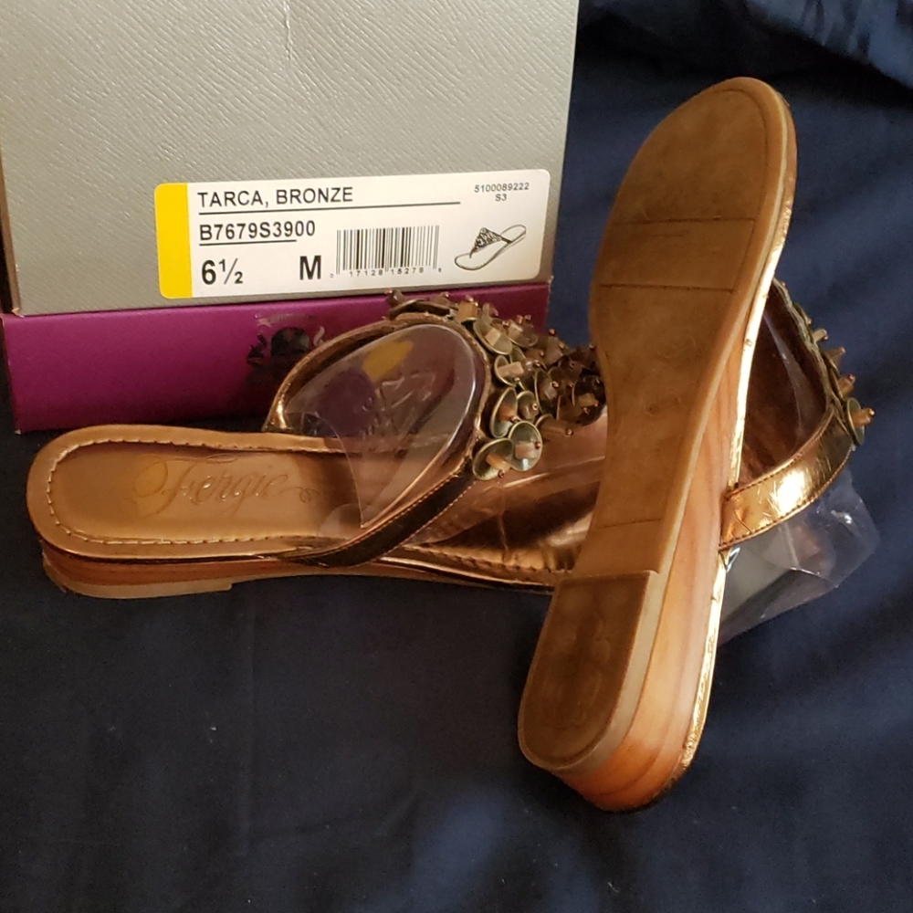 Sandals - Picture 3 of 4